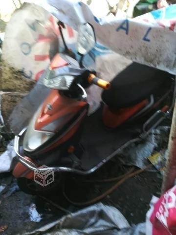 moto scooter eléctrica