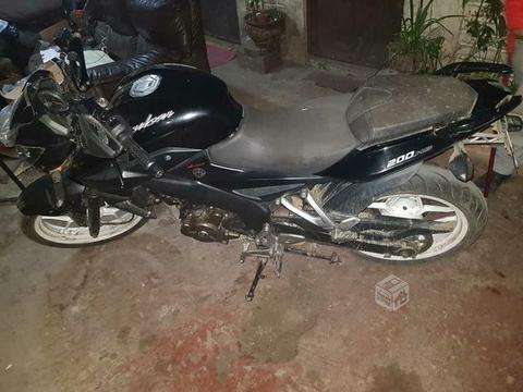 Pulsar ns 200