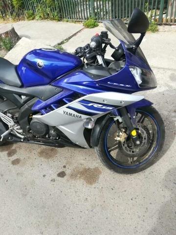 Yamaha r15