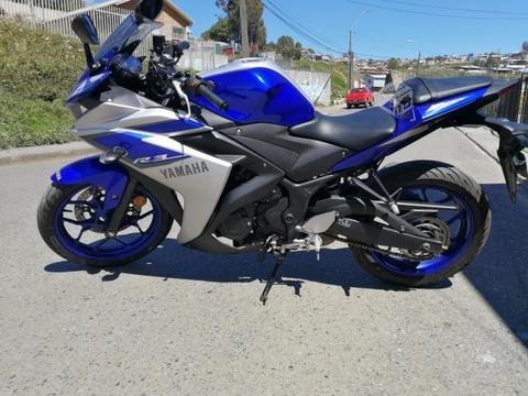 Yamaha R3