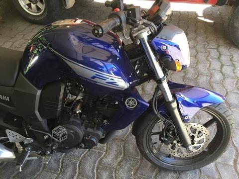 Yamaha FZ 16 con 2.500 KM