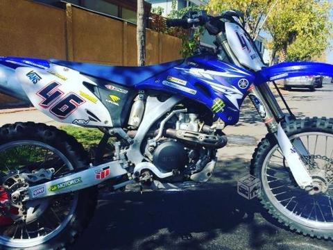 Yamaha YZ450f muy bien cuidada