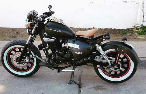 Moto superlight bobber