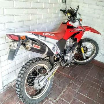 Moto Honda Tornado 2014