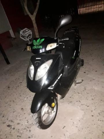 Moto scooter matrixiso