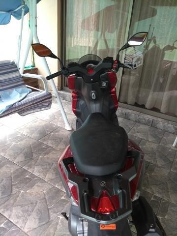 scooter casi sin uso del año