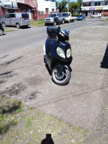 Moto scooters takasaki