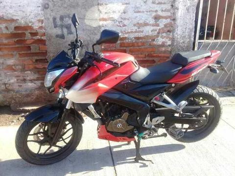 Moto pulsar 200