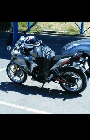 Moto honda cbr