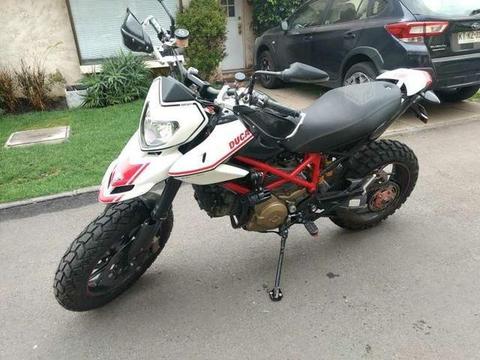 Ducati Hypermotard 1100 evo sp