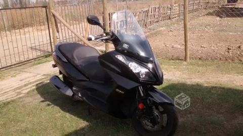 Maxiscooter kymco downtown 300i