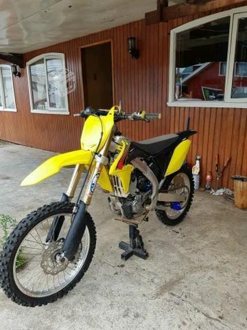 Suzuki rmz 250 2015