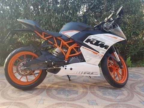 Moto KTM RC 390