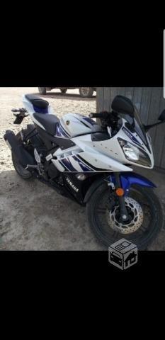 Yamaha r15