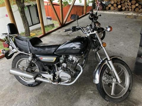 Moto Honda V-men