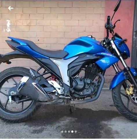 Moto Suzuki gixxer 2016 159 cc