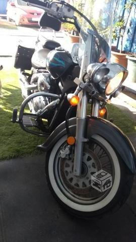 Permuta o efectivo moto Suzuki boulevard