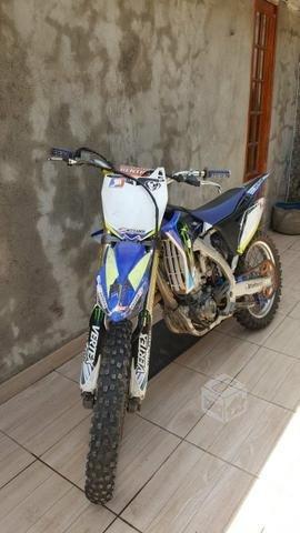 Moto yamaha 2011