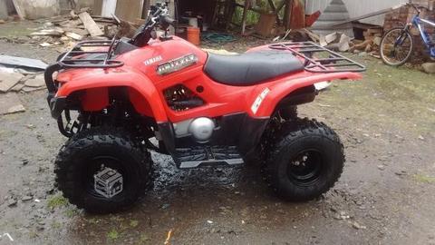 Espectacular moto yamaha 300 de silindrada