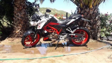 Um xtreet 250