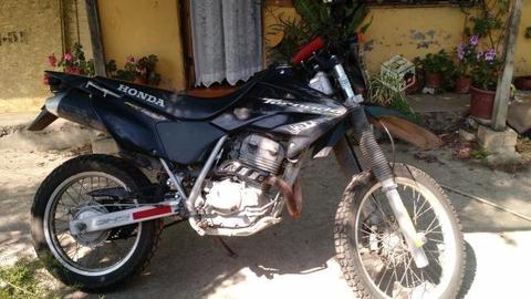 Moto honda XR 250 tornado