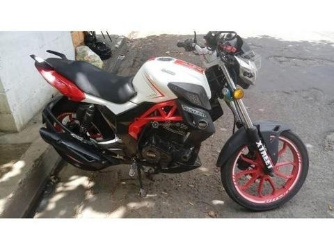 Um xtreet 180r 2015