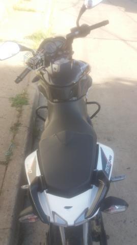 Moto pulsar 200 ns