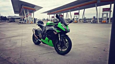 Kawasaki zx6r 2011