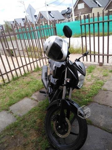 Moto Honda Invicta