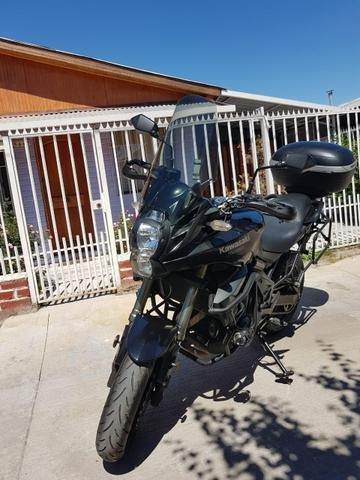 Moto kawasaky versys 650 año 2012