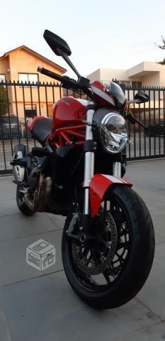 Ducati Monster 821 Stripe