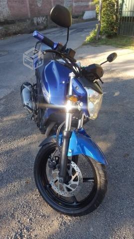 Yamaha FZ16 Carburada