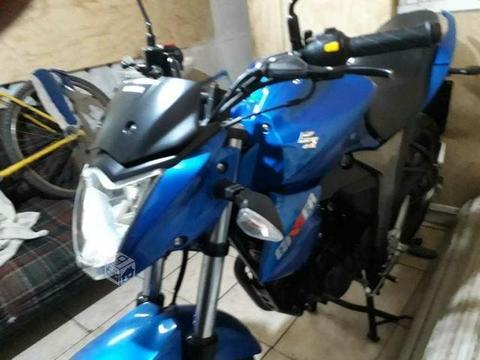 Moto marca suzuki