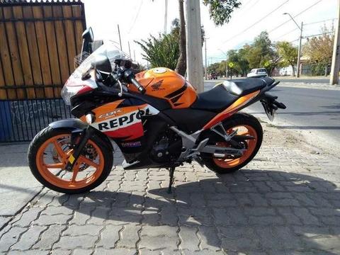 Honada cbr 250 repsol abs 2015 como nueva