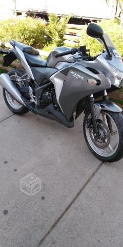 Honda cbr 250