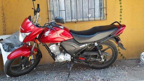 HONDA CB1 125cc 2016, moto impecable 6500km al día