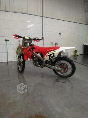 Honda crf 250r inyectada