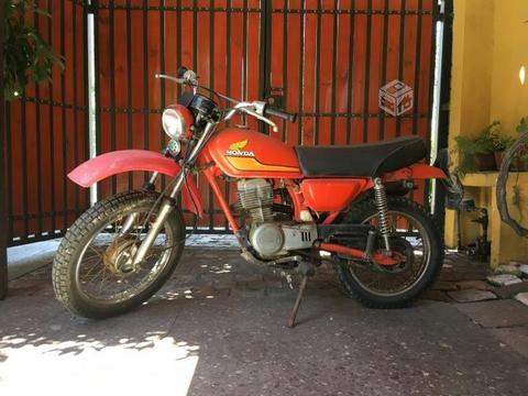 Moto Honda Color Roja