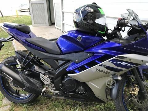 Yamaha r15