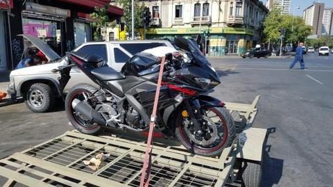 Yamaha R3 impecable 1400Km