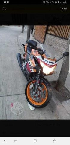 MOTO HONDA CBR REPSOL 250cc