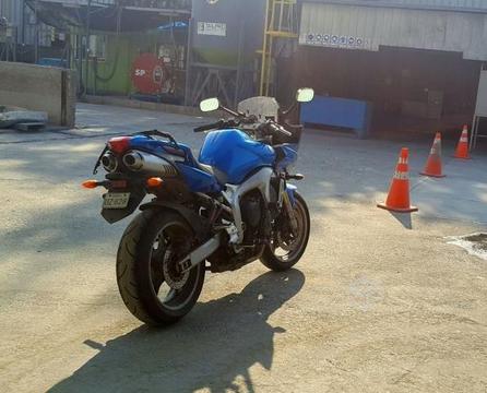 Excelente moto Yamaha FZ6 S2 97 HP