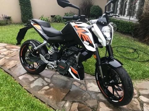 Ktm duke 200 2017