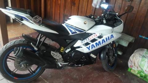 Yamaha r15
