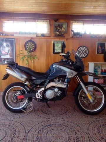 Aprillia Pegasso 650 cc. Año 2007