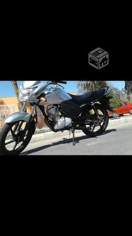 Moto Honda cb1