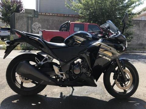 Honda cbr 250r