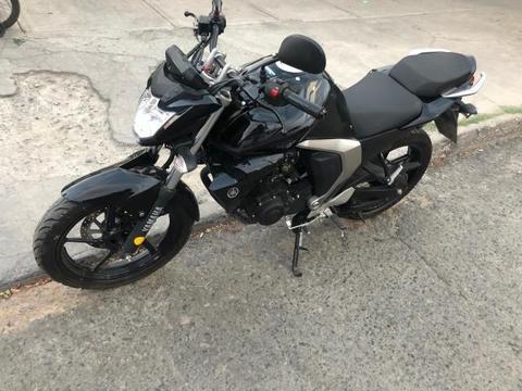 Moto yamaha fzn150 año 2019