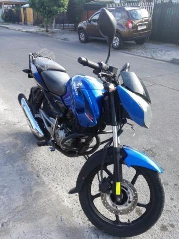 Moto pulsar 135