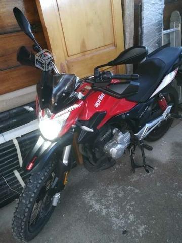 Aprilia ETX año 2018